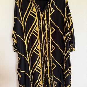 Elegant Black and Gold Geometric Dress